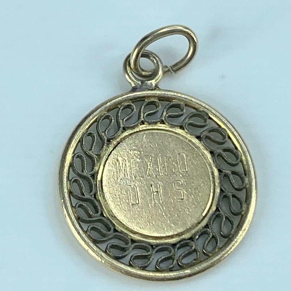 10K yellow gold fancy pendant engraved "Mexico DHS" 23mm x19mm 2g JR535